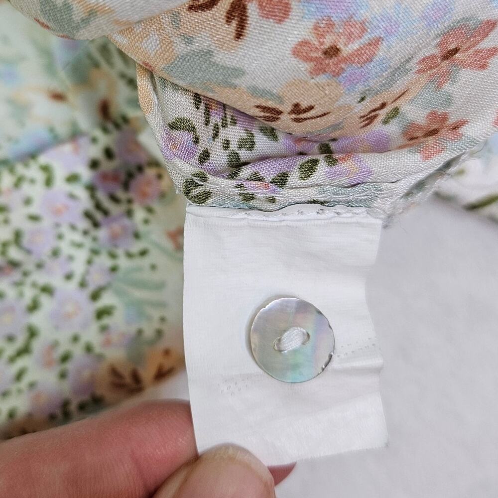 Cynthia Rowley Sleepwear Pajama Top Medium Floral Satin Button Up Cottage Pastel - Picture 8 of 10